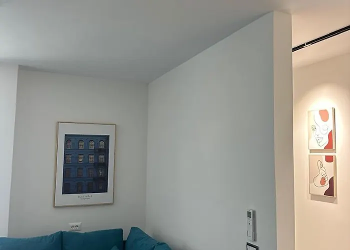 Blue Retreat * Golem (Tirana)